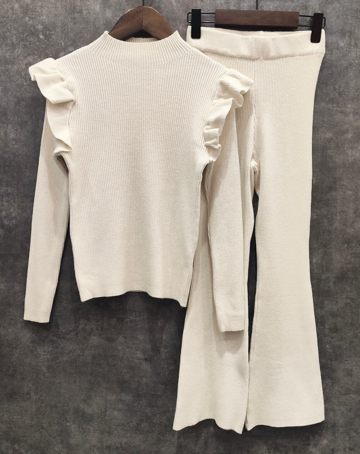 Rib Ruffle Set – Cream