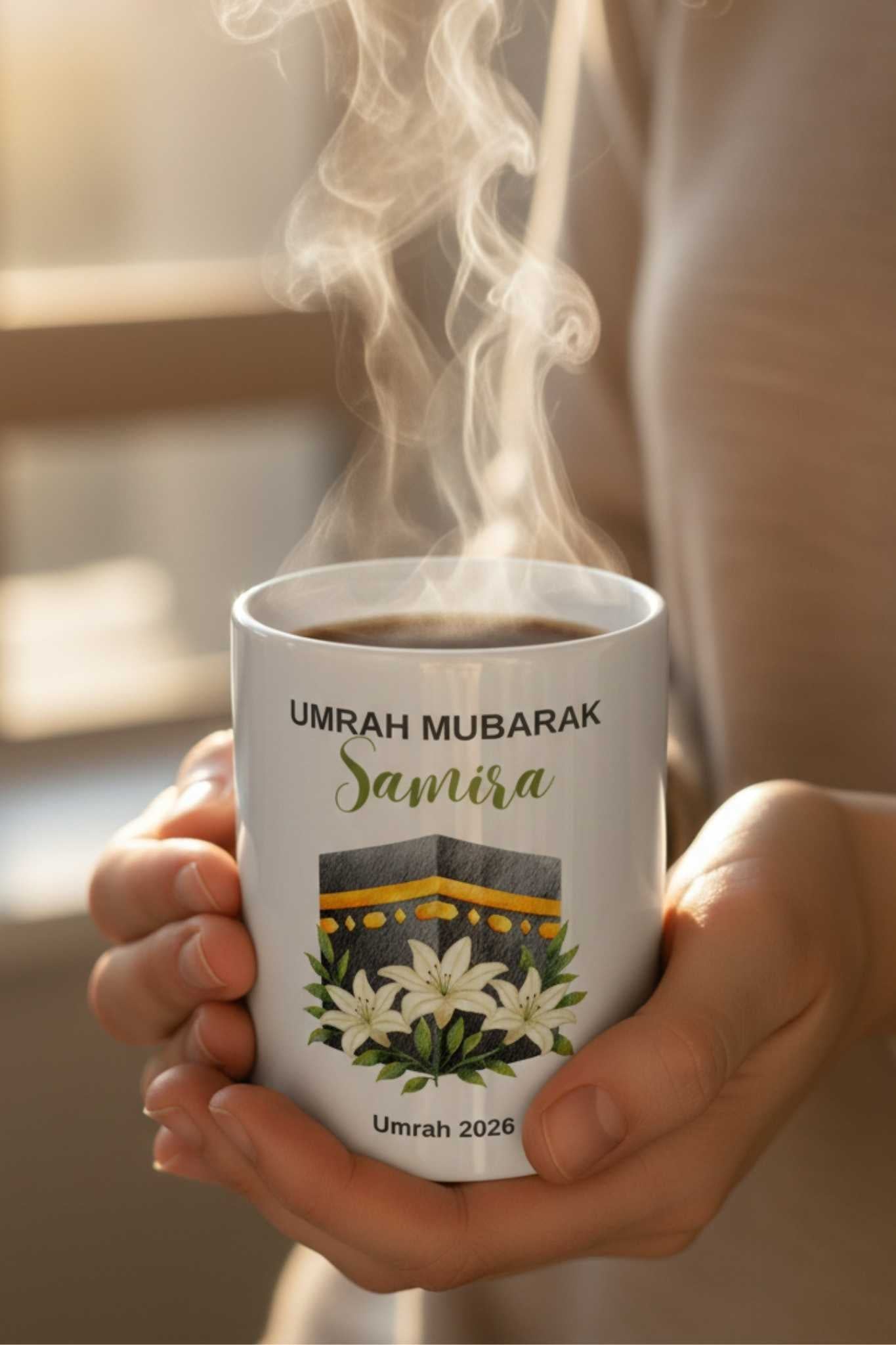 Custom name Umrah mug with white lilies and Kaaba design — umrah gift for her